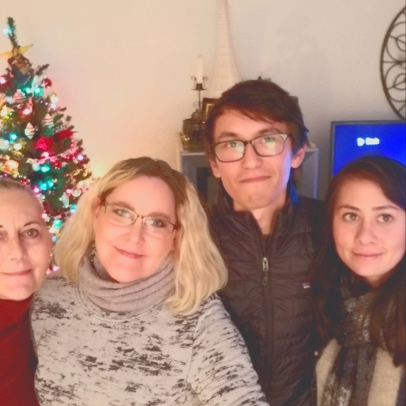 Meet your Posher, Dolly - Picture 8 of 12